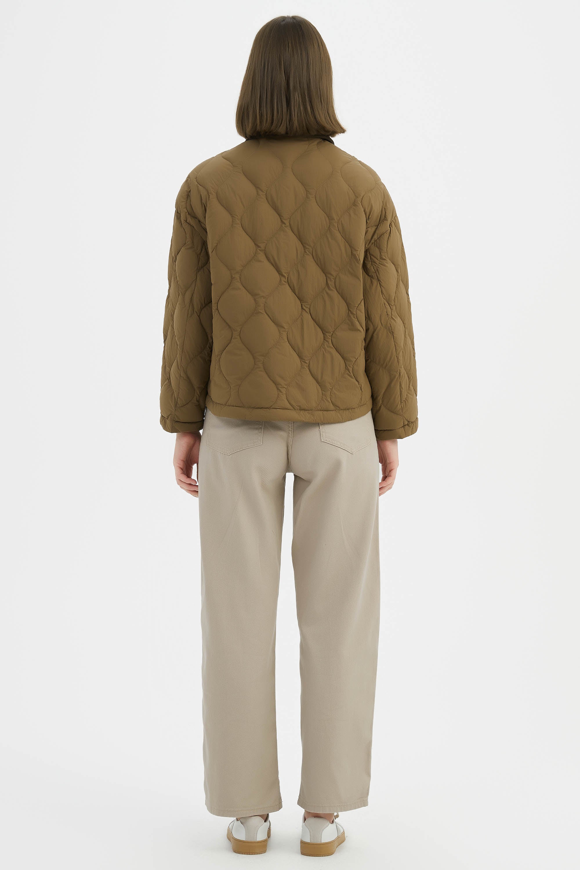 Lightweight Cropped Down Puffer Jacket