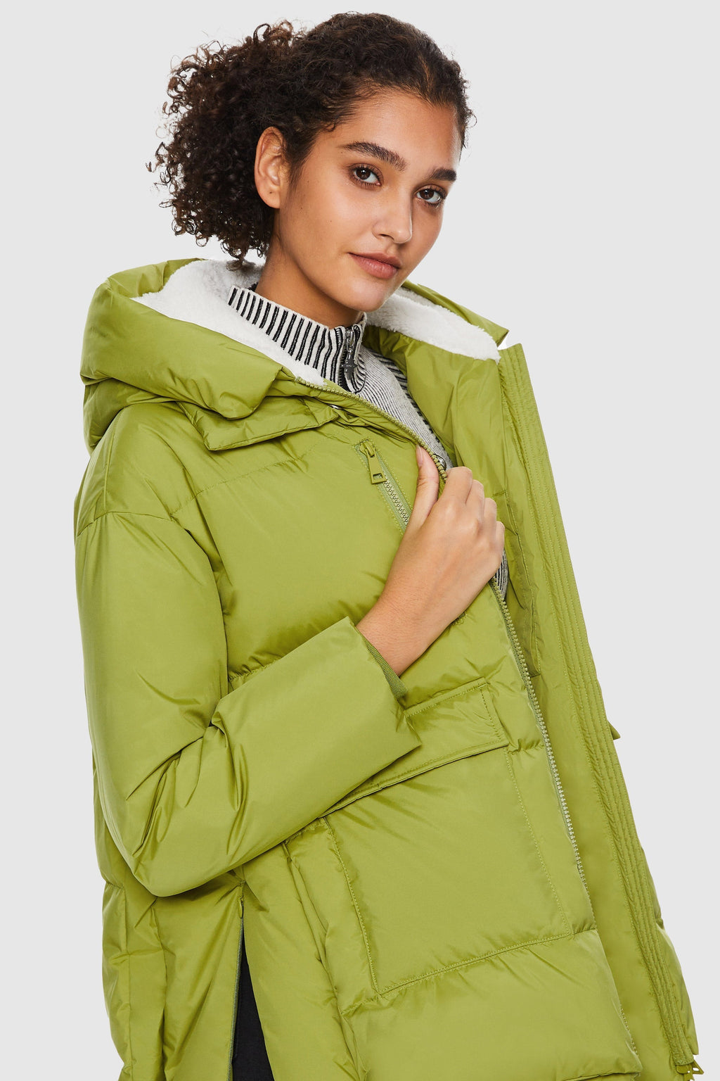 092 Universe® Hooded Down Jacket with Slitted Hem