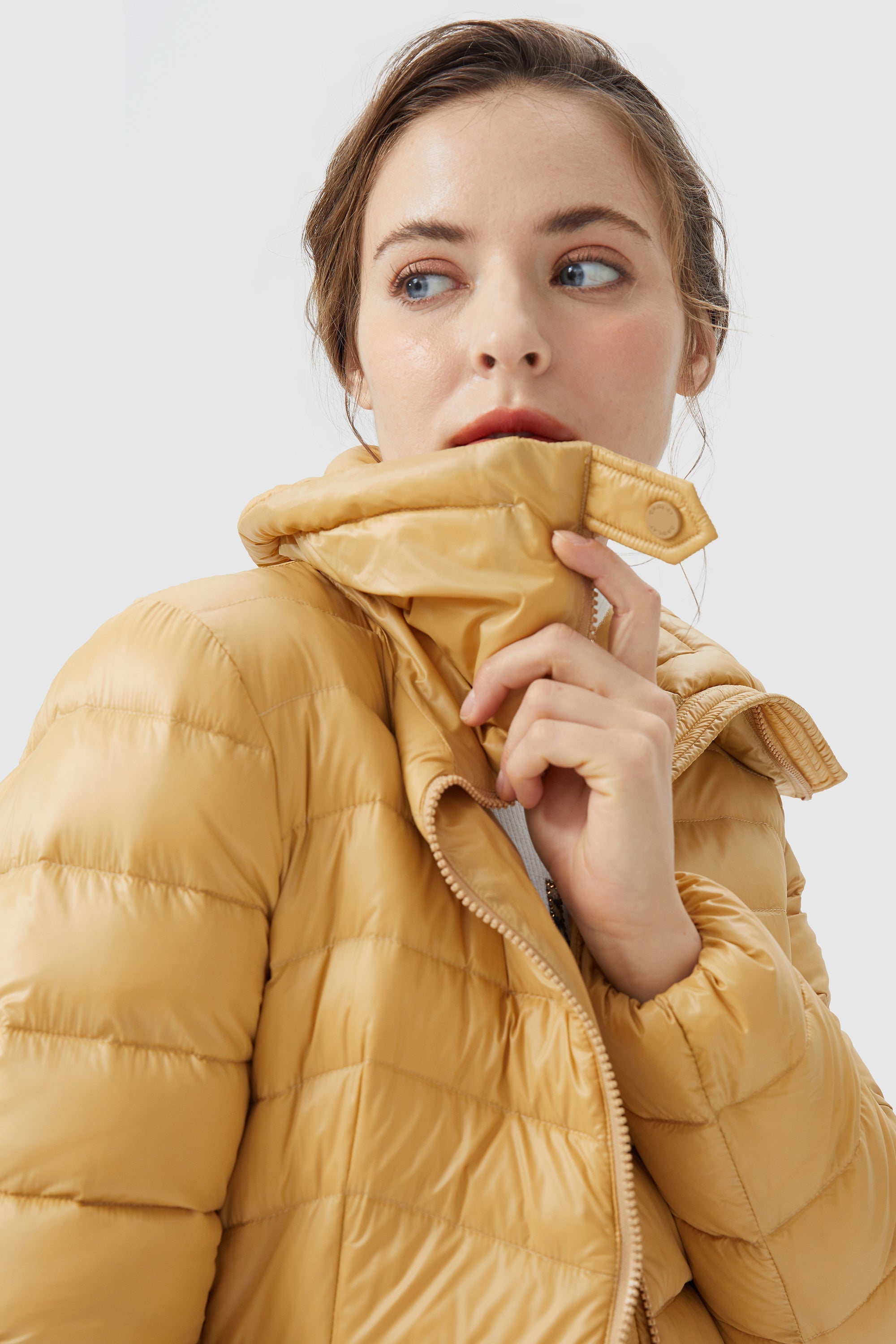 Short Light Packable Down Jacket